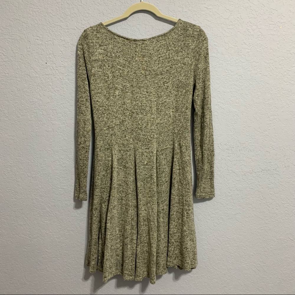 Dolan Anthropologie Left Coast Gray Pleated Dress - Picture 6 of 6